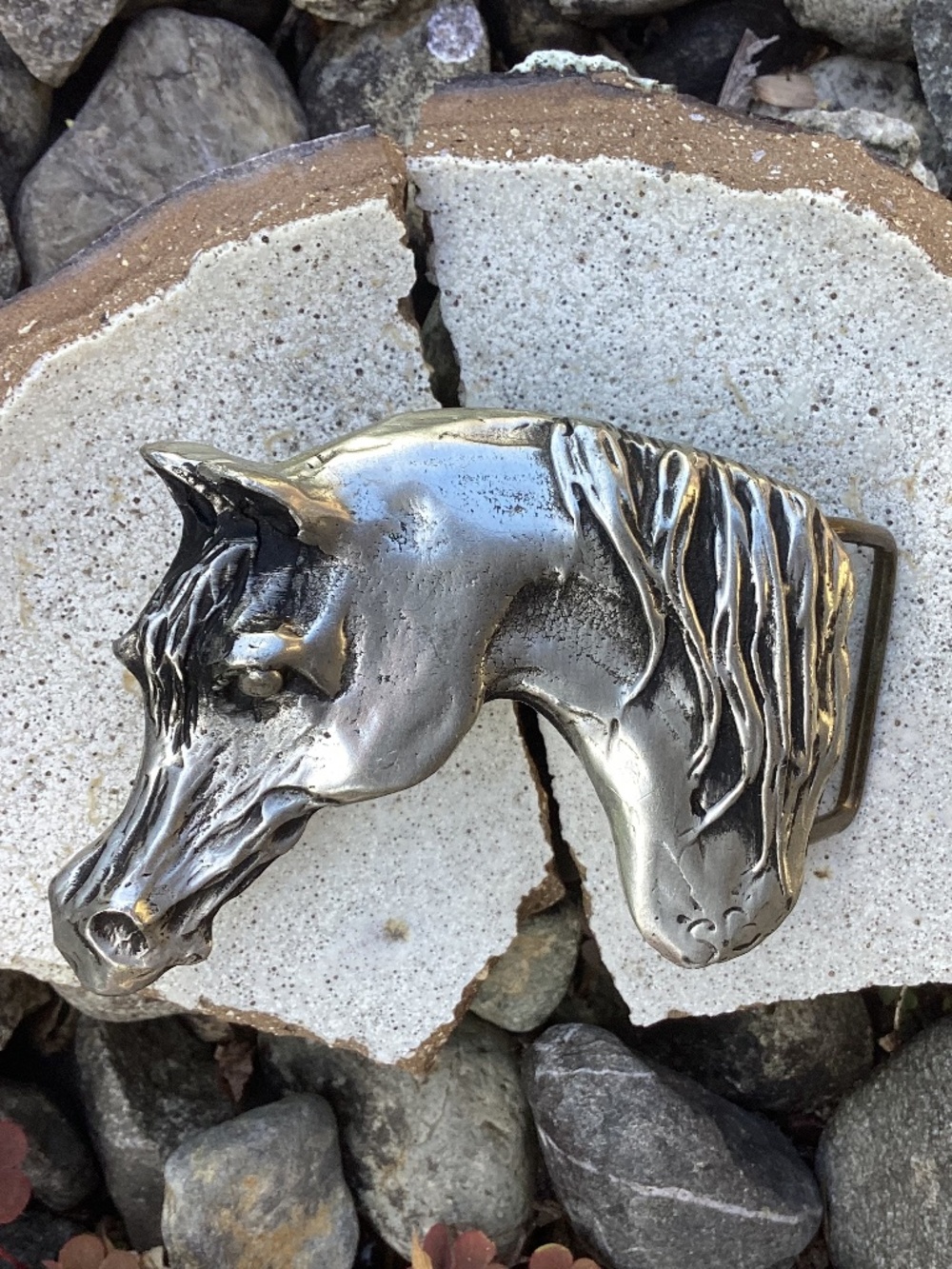 Beautiful Artisan Sue Bradley Handmade Signed Metal Horse Head Belt Buckle🦋
